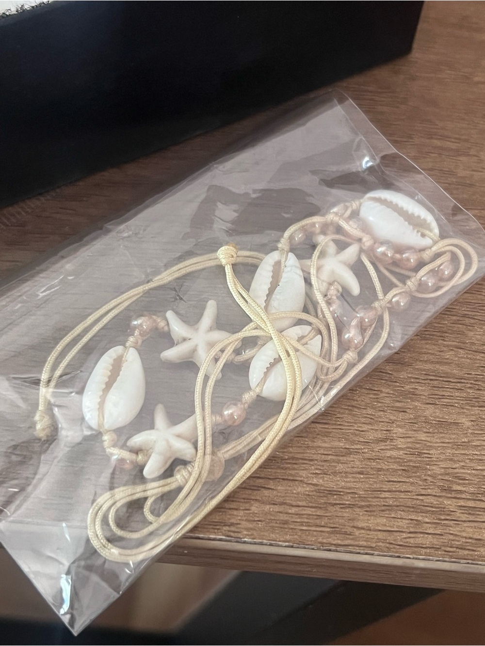 || SHELL BRACELET ||